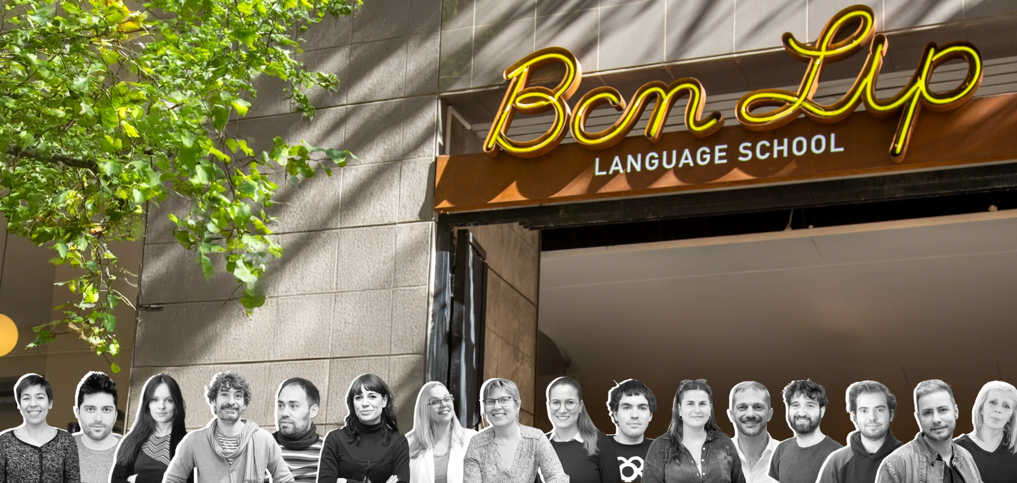 banner_equipo_up_optimized2 Equipo docente y staff de BCNLIP UP frente a la entrada principal.